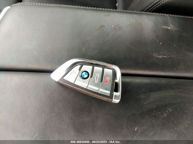 2022 BMW 8 Series, VIN: WBAAE4C00NCG91044