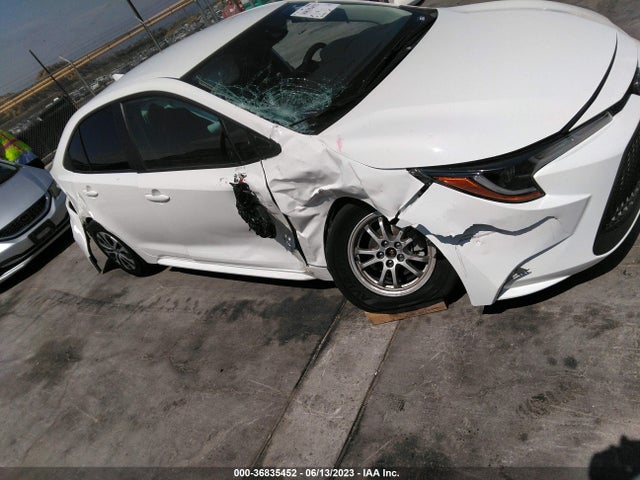 Toyota Corolla Hybrid Le 2022 JTDEAMDE7N3007825 Image 12