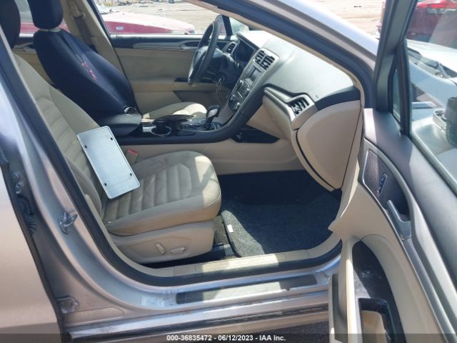 1FA6P0H75F5117954 Ford FUSION SE