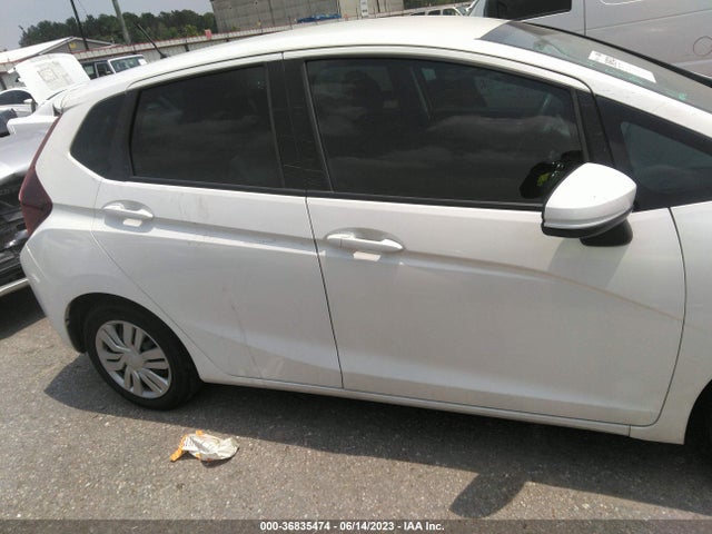 Honda FIT LX 2017 3HGGK5H54HM705447 Image 14