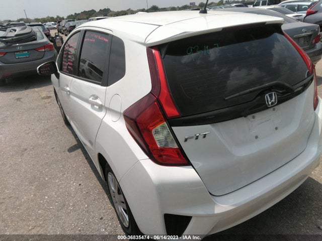 Honda FIT LX 2017 3HGGK5H54HM705447 Image 3