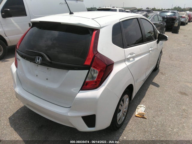 Honda FIT LX 2017 3HGGK5H54HM705447 Image 4