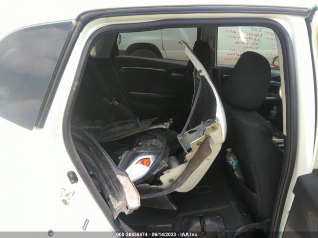 Honda FIT LX 2017 3HGGK5H54HM705447 Image 8