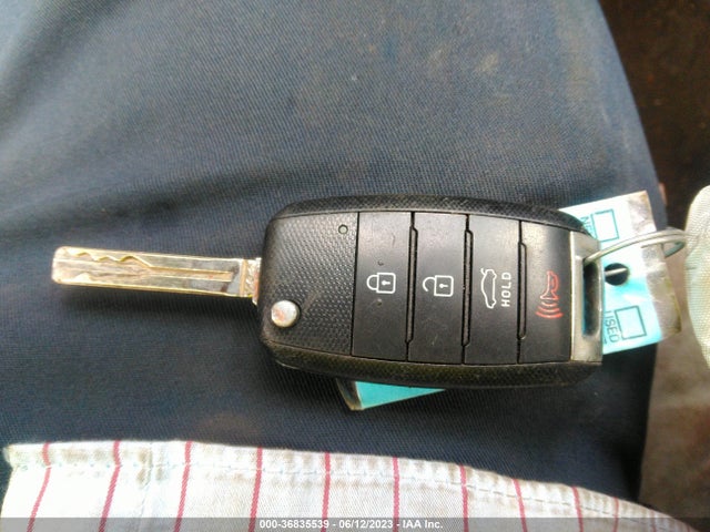 KIA Optima Lx 2015 KNAGM4A74F5529708 Image 11