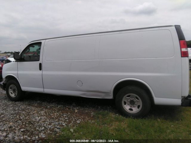 1GTW7BFG1J1332157 GMC SAVANA CARGO VAN