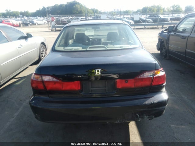 2000 HONDA ACCORD SDN EX VIN: JHMCG5551YC041630