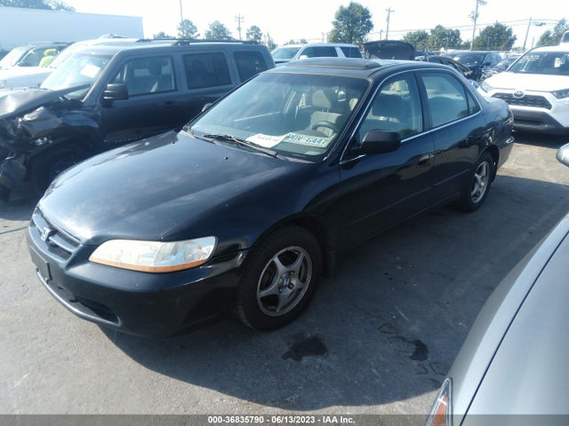 2000 HONDA ACCORD SDN EX VIN: JHMCG5551YC041630