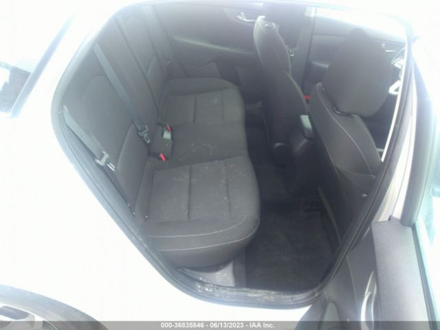 3KPF24AD5ME338276 KIA Forte Lxs