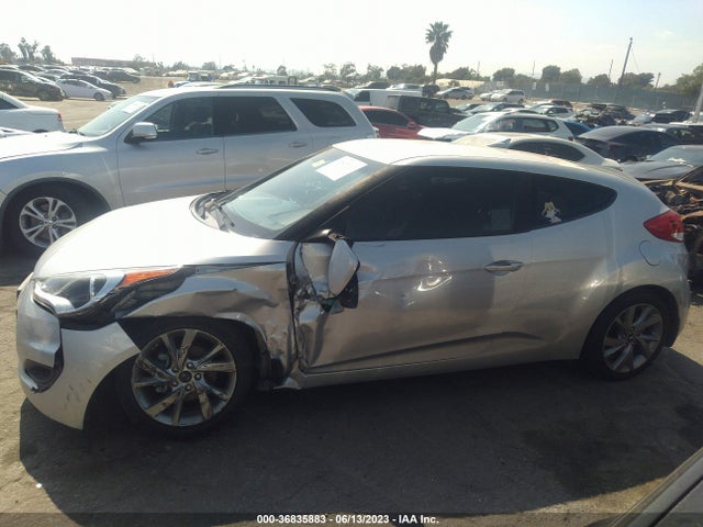 Hyundai VELOSTER 2016 KMHTC6AD8GU285571 Image 14