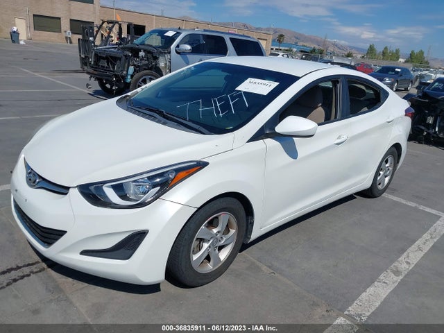 Hyundai ELANTRA SE 2015 5NPDH4AE4FH566461 Image 2