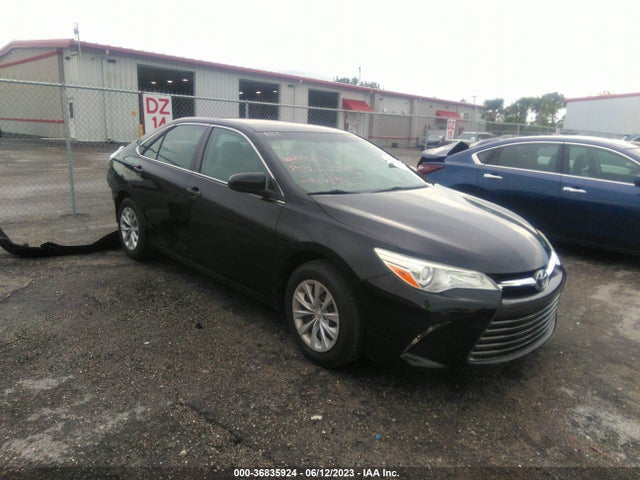 2015 4T4BF1FK8FR502330 main image