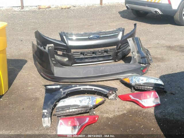 1FMCU9GX0FUC64437 Ford ESCAPE SE