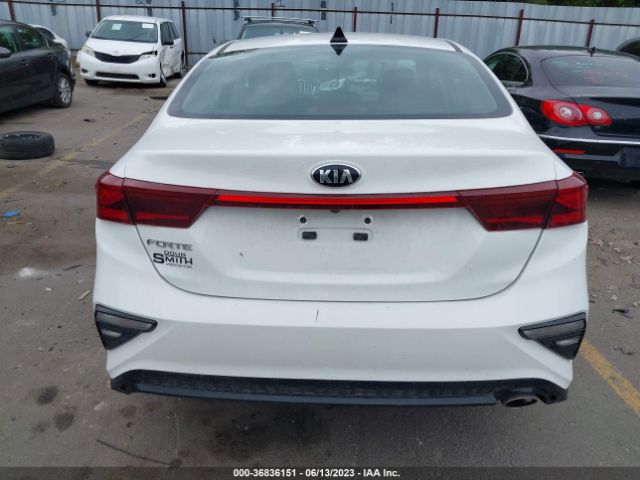 3KPF24AD4ME409080 KIA Forte Lxs