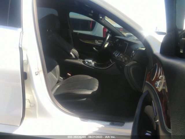WDDZF4JB8HA231771 Mercedes-Benz E-class E 300