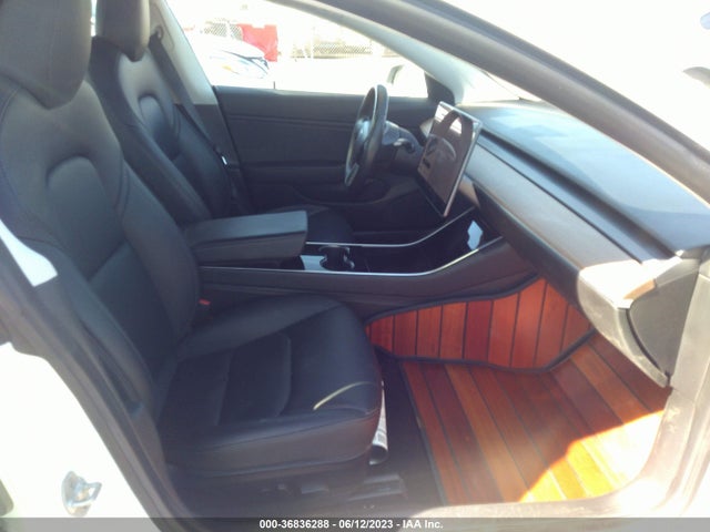 Tesla Model 3 Long Range 2018 5YJ3E1EB2JF083822 Image 12