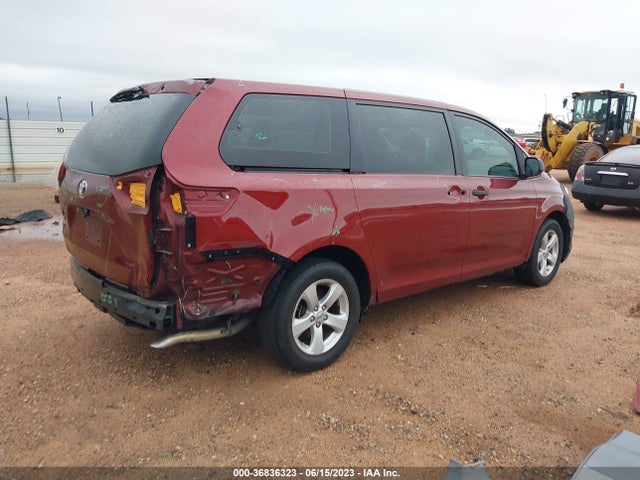 2012 TOYOTA SIENNA VIN: 5TDKA3DC1CS011618