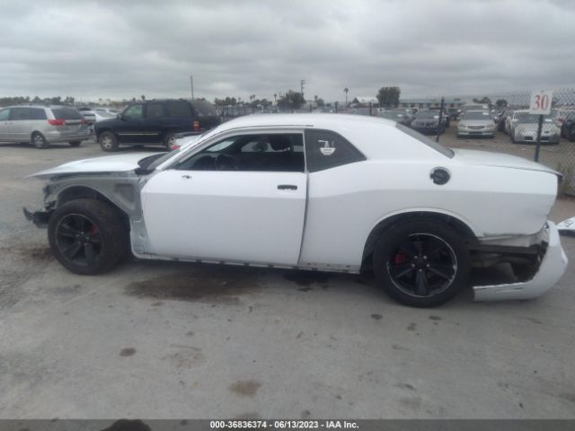 2C3CDZAG9HH503023 Dodge Challenger Sxt