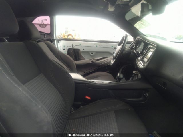 2C3CDZAG9HH503023 Dodge Challenger Sxt