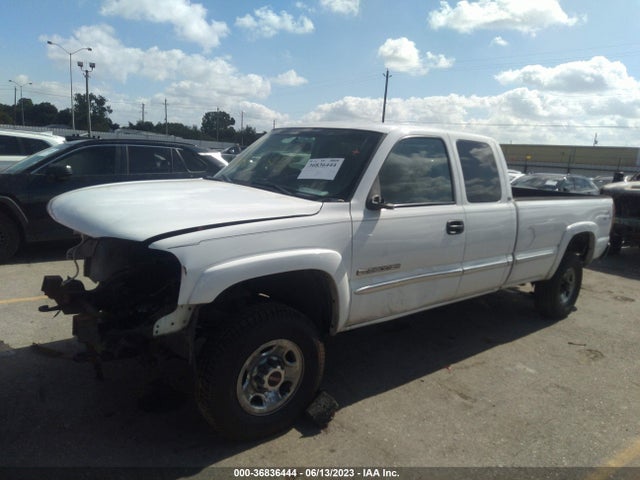 2002 GMC SIERRA 2500HD SLE VIN: 1GTHC29U82E289422