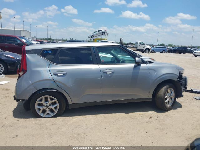 KNDJ23AU2N7815574 KIA SOUL LX