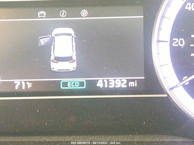 KNDCB3LC2L5448469 KIA NIRO LX