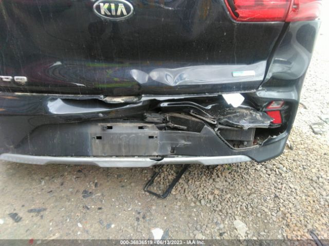 KNDCB3LC2L5448469 KIA NIRO LX