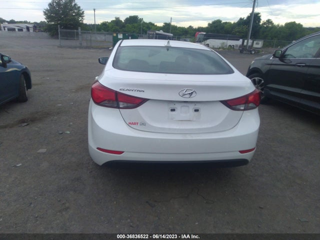 2015 HYUNDAI ELANTRA SE VIN: 5NPDH4AE5FH584516