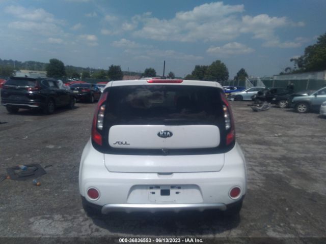 KNDJP3A58H7498575 KIA SOUL +