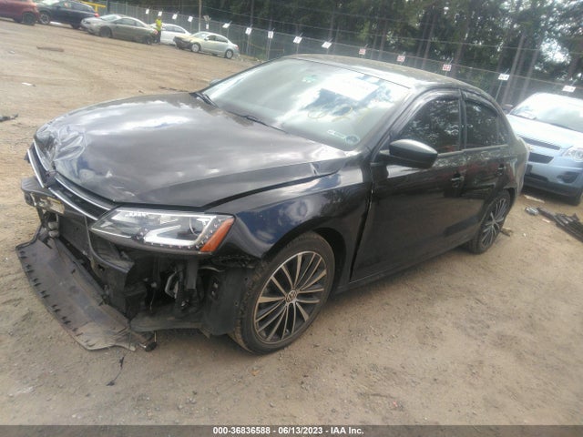 3VWD17AJ3GM327933 Volkswagen Jetta Sedan 1.8t Sport