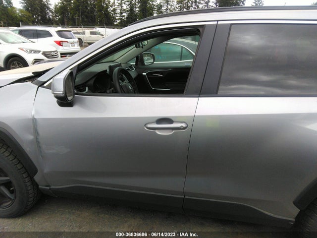 Toyota Rav4 Xle 2019 2T3P1RFV6KW027088 Image 13