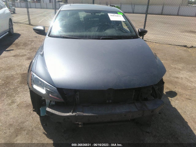 3VW4T7AJ7GM329050 Volkswagen Jetta Sedan 2.0t Gli Sel