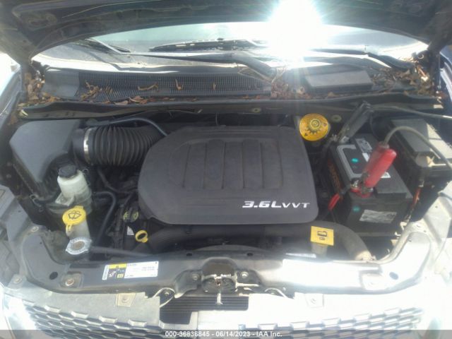 2C4RDGBGXFR682155 Dodge Grand Caravan Se