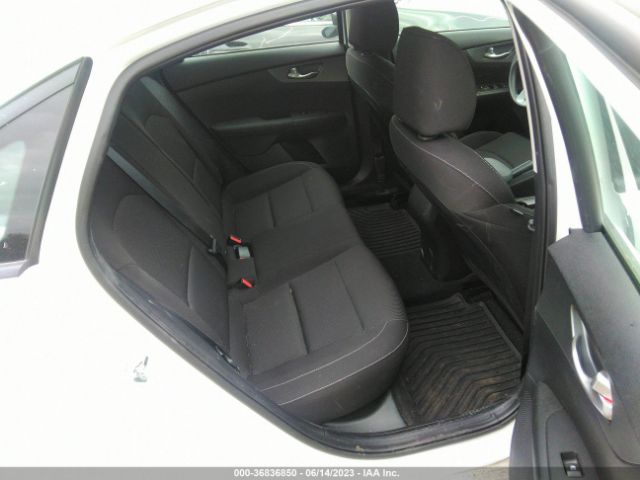 3KPF24ADXME375713 KIA Forte Lxs
