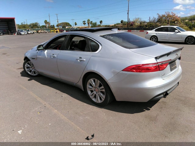 SAJBD4BV7HCY34081 Jaguar Xf 35t Premium