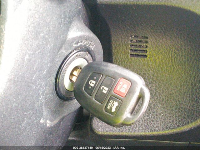 5YFBURHE2EP021379 Toyota COROLLA LE