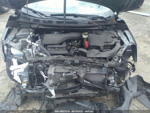 JN1BJ1CR9JW285126 Nissan Rogue Sport S