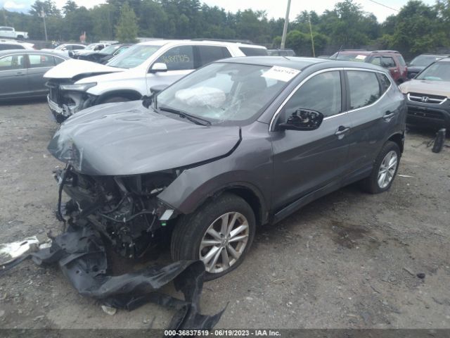 JN1BJ1CR9JW285126 Nissan Rogue Sport S