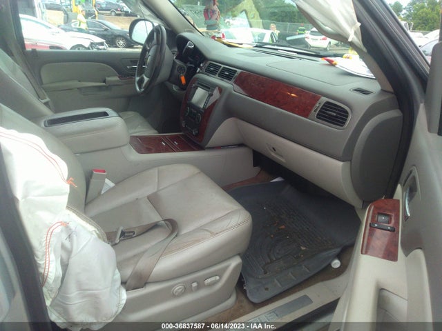 Chevrolet Suburban Ltz 2014 1GNSCKE00ER100016 Image 11