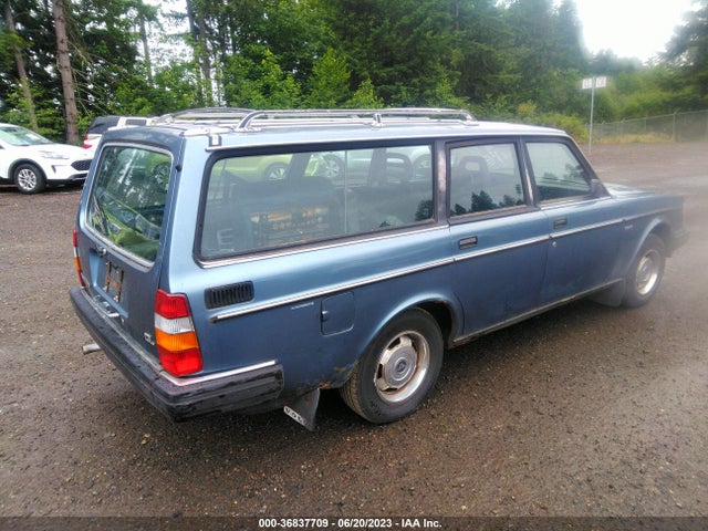 1984 VOLVO 245 DL/GL VIN: YV1AX8855E1550112