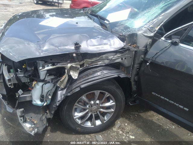1C4PJMLB1KD417851 Jeep Cherokee Latitude Plus