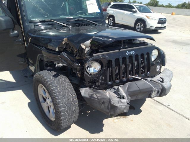 1C4BJWEG1EL126307 Jeep Wrangler Unlimited Sahara