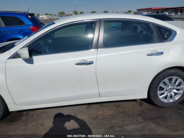 Nissan Altima 2.5 S 2015 1N4AL3AP2FC224859 Image 7