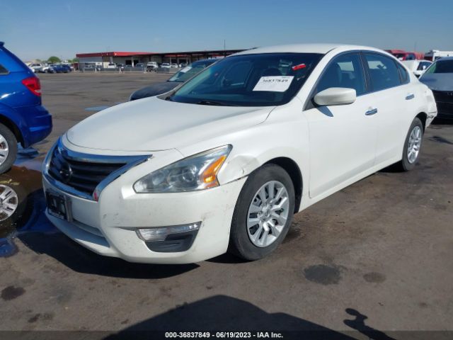 Nissan Altima 2.5 S 2015 1N4AL3AP2FC224859 Image 2