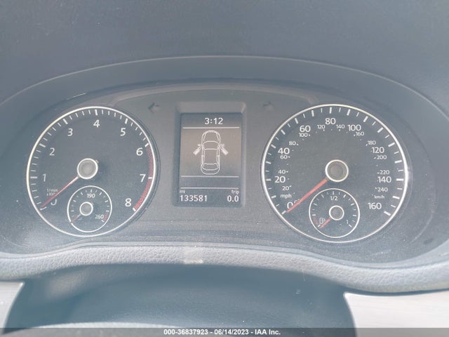 1VWBS7A3XFC057668 Volkswagen Passat 1.8t Se W/sunroof & Nav