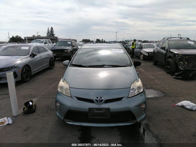 Toyota Prius Four/five/three/one/two 2014 JTDKN3DU2E1761025 Image 4