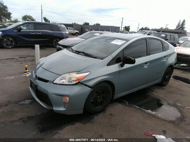 Toyota Prius Four/five/three/one/two 2014 JTDKN3DU2E1761025 Image 2