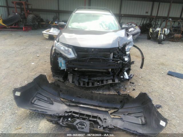 5N1AT2MV2HC801919 Nissan ROGUE SV