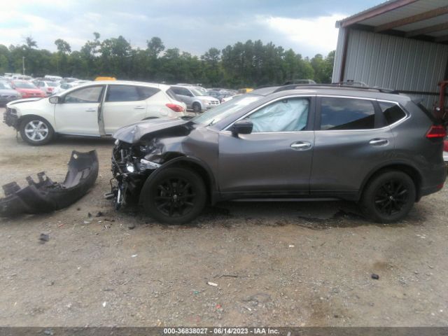 5N1AT2MV2HC801919 Nissan ROGUE SV