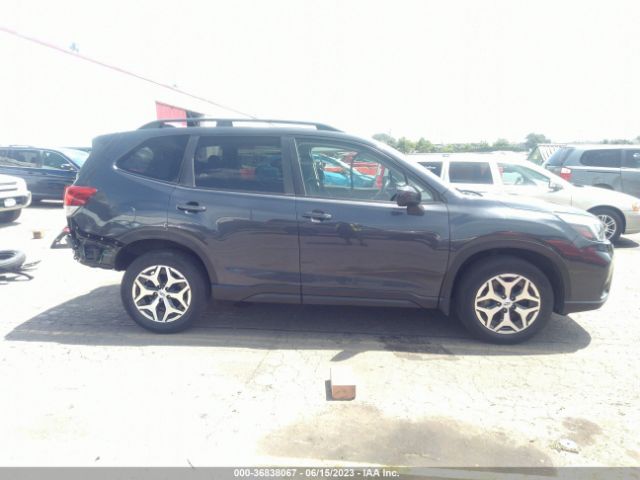 JF2SKAGC5KH588797 Subaru Forester Premium