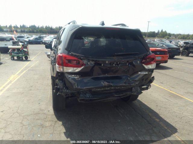 JF2SKAGC5KH588797 Subaru Forester Premium
